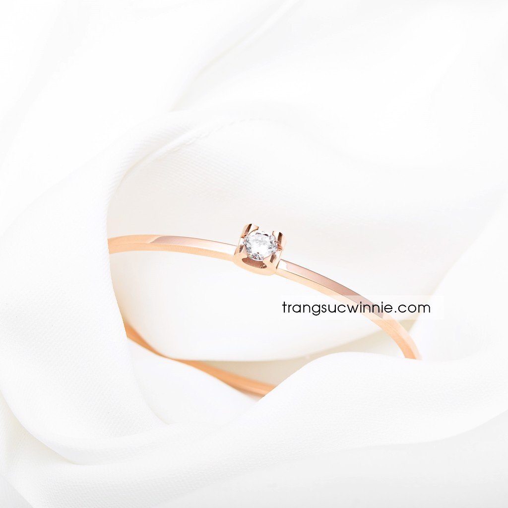 Vòng tay nữ titan Đá vuông VH