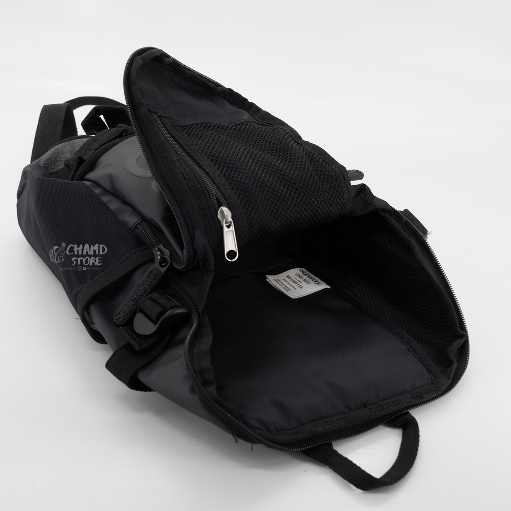 Túi chéo Super Dry Crossbody Sling Bag , màu đen all black, hình thật