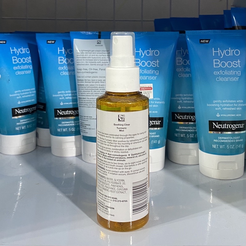 Xịt khoáng dưỡng ẩm Neutrogena Soothing Clear Turmeric Mist 124ml | BigBuy360 - bigbuy360.vn