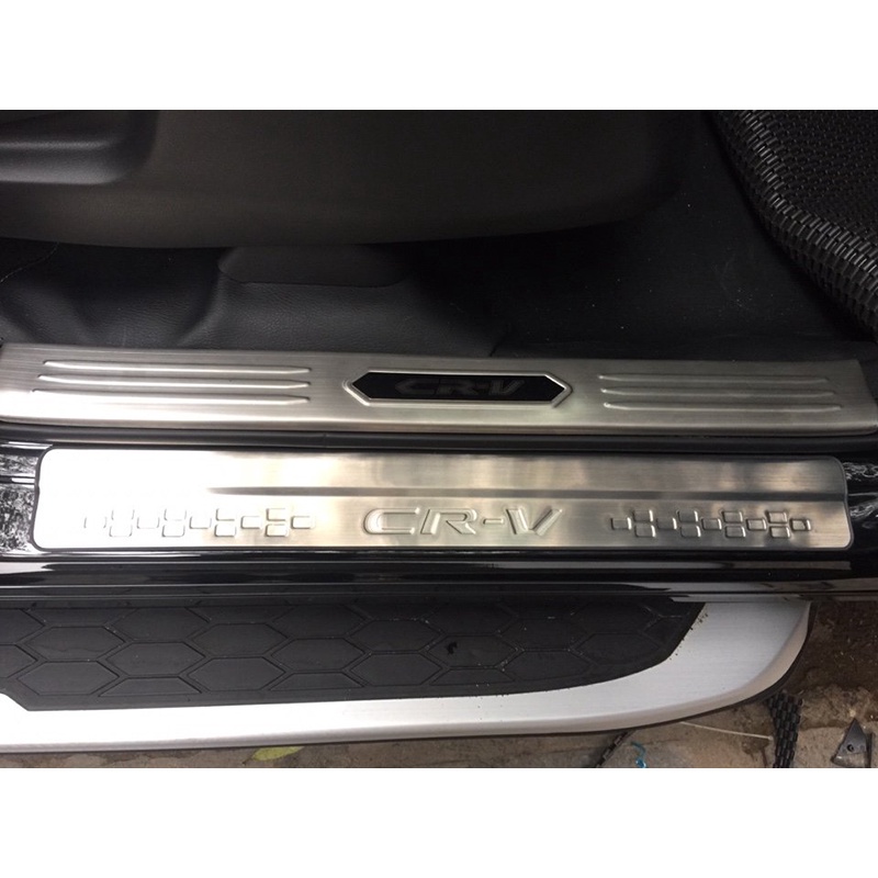 Ốp Bậc Cửa, Nẹp Bước Chân Honda CRV 2018-2019-2020-2021-2022 mẫu inox cao cấp