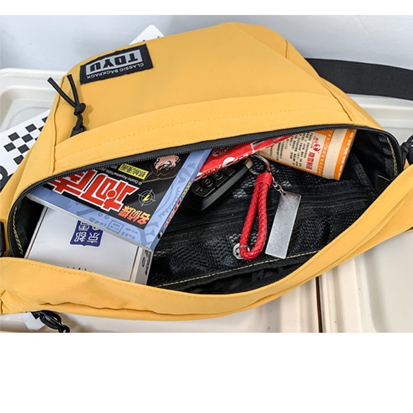 Túi đeo chéo ngực thời trang cá tính cho nam | BigBuy360 - bigbuy360.vn