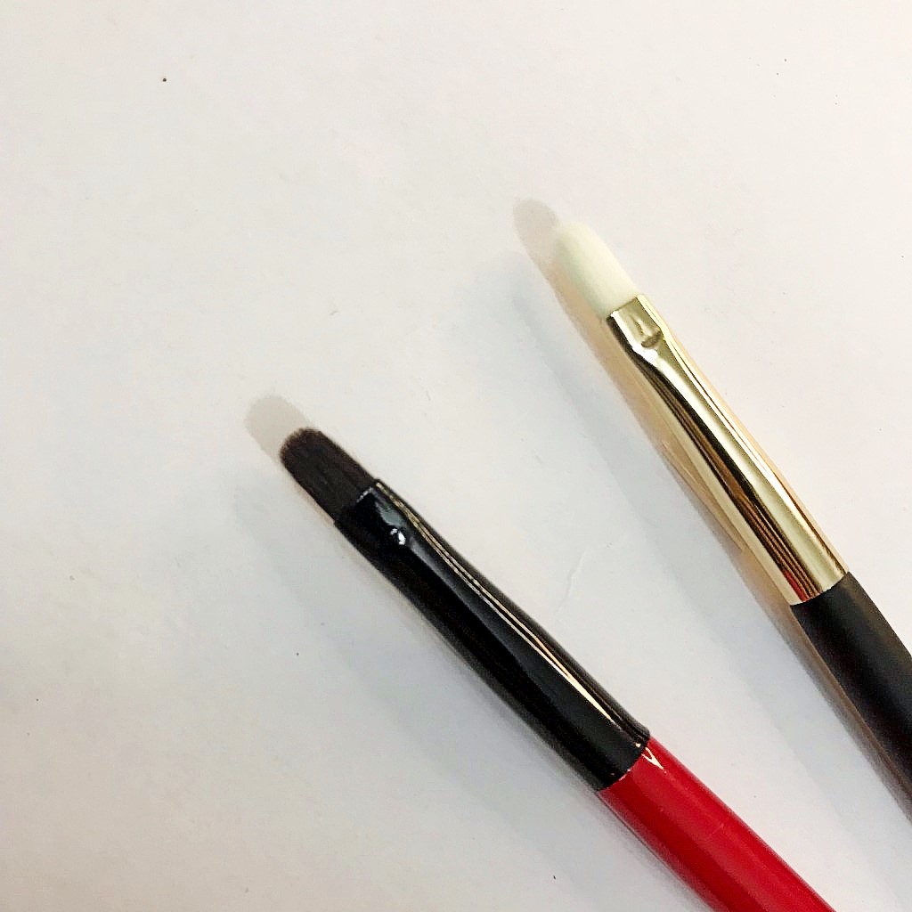 Cọ Tô Màu Môi - Kẻ Liner Mini Brush