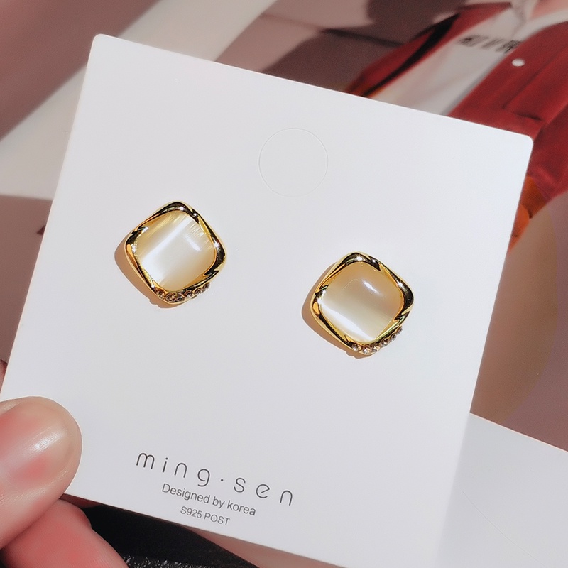 Bông Tai Mạ Vàng 18K Đính Đá Opal Hình Vuông Phong Cách Retro Cho Nữ