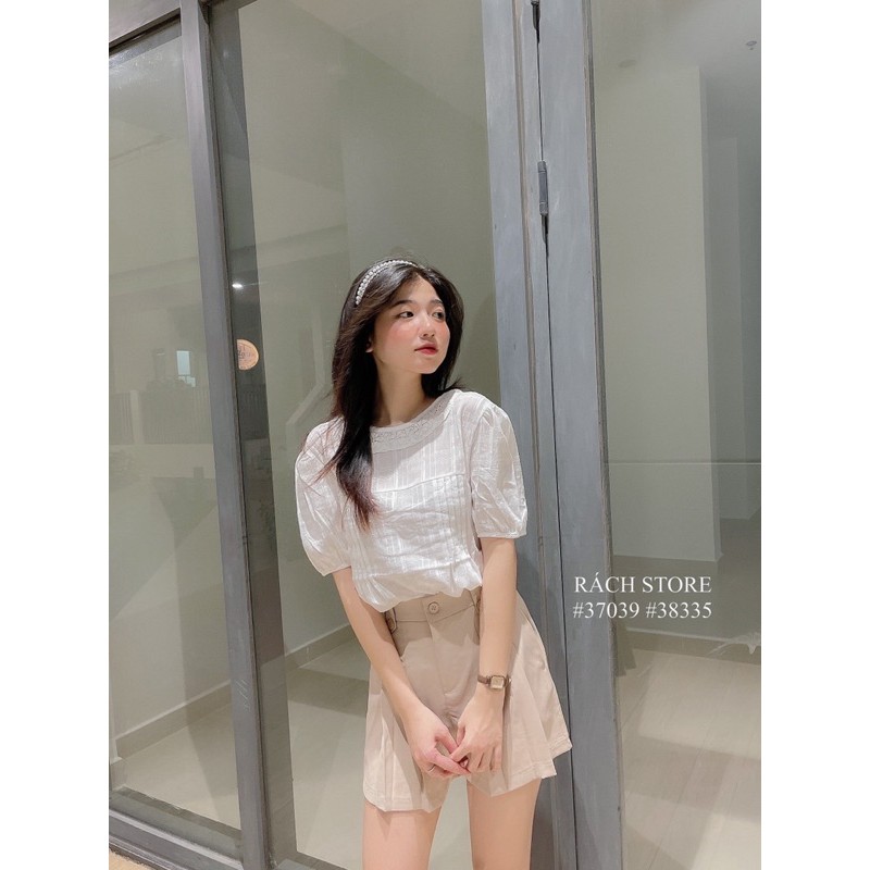 [RÁCH STORE]Áo kiểu cổ ren dập li 2302-Quần short xếp 2 li 517