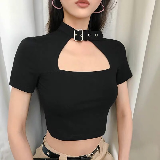 Áo croptop đen choker sexy