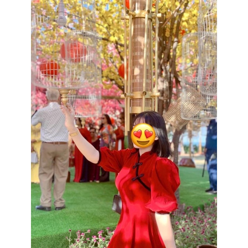 Đầm nhung xoè cổ tàu siêu xinh, còn đỏ , có clip