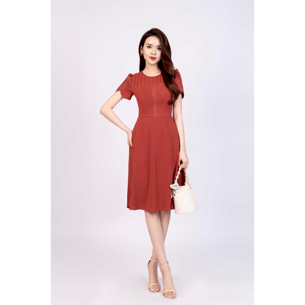 Đầm dáng xòe, cổ tròn, xếp li ngực, may trần chỉ MMOutfit M-DA061021314