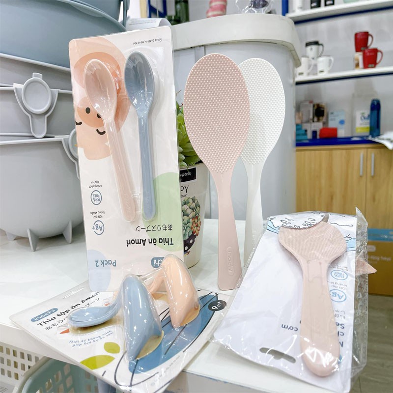 Thìa ăn dặm cho bé inochi cho trẻ nhỏ tự ăn thông minh loại dài Amori nhựa nguyên sinh cao cấp