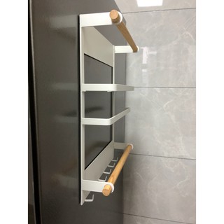 Khung sắt dán tường đa năng, tiện dụng