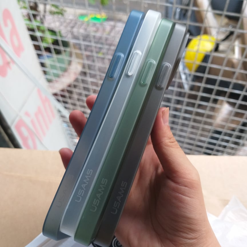 Ốp Lưng Siêu Mỏng iPhone 13 Pro Max Dạng Nhám Mờ Chính Hãng Hiệu Usams