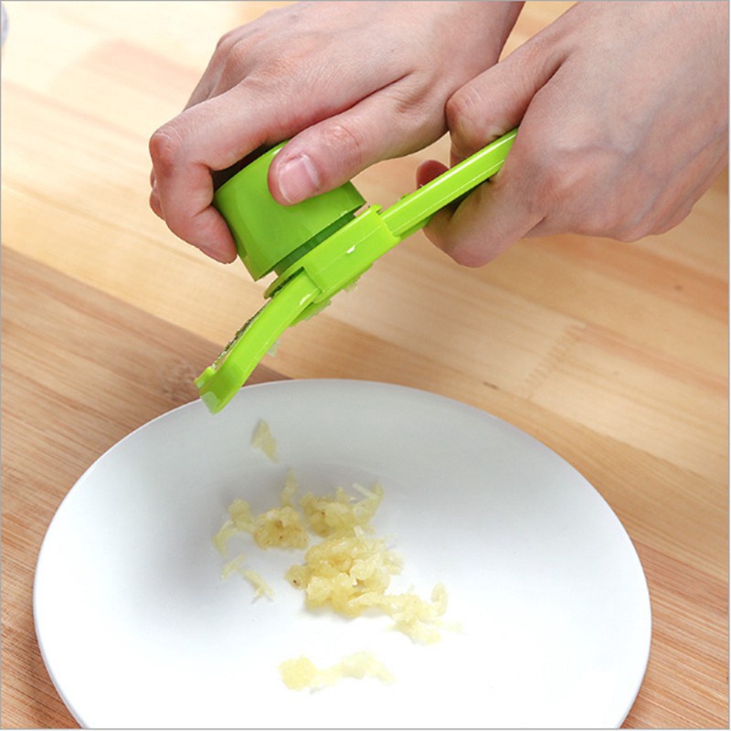 Dụng cụ nghiền tỏi tiện lợi jp06