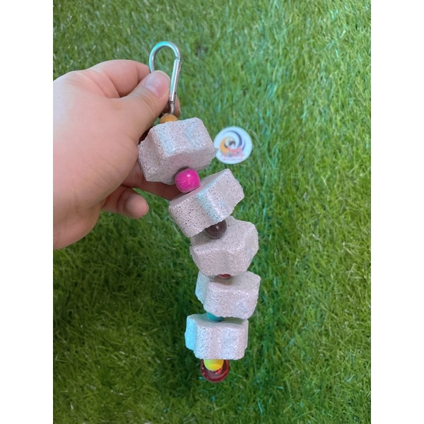 Đồ chơi treo mài mỏ giảm stress cho vẹt 70k/cái