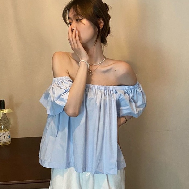 Áo Trễ Vai Ngắn Tay Kèm Quần Ngắn Thời Trang Nữ Tính