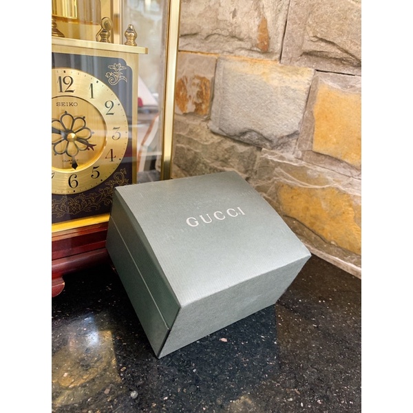 Đồng hồ bàn Guccii Auth Thuỵ Sĩ nguyên hộp sách