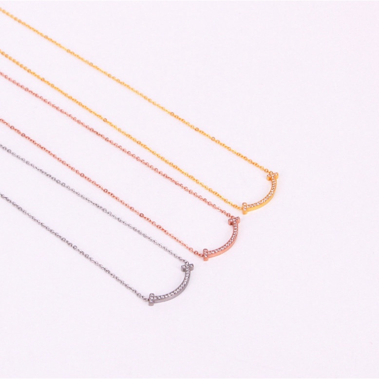 Dây Chuyền Nụ Cười Đính Đá Nhân Tạo Titan Ko Đen TT 4278