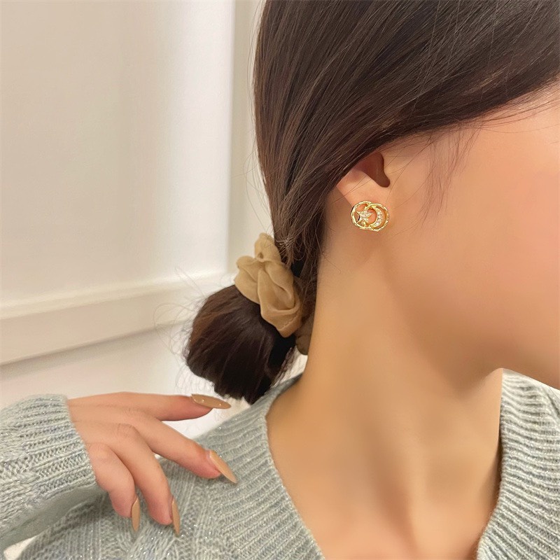 Hoa tai trăng sao KA12 Mayconner