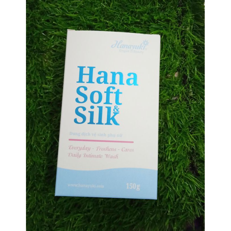 Dung dịch vệ sinh Hana Soft &amp; Silk