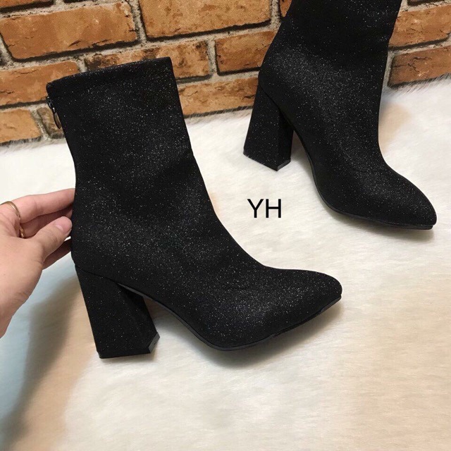 Bốt nhũ hót hit nha e