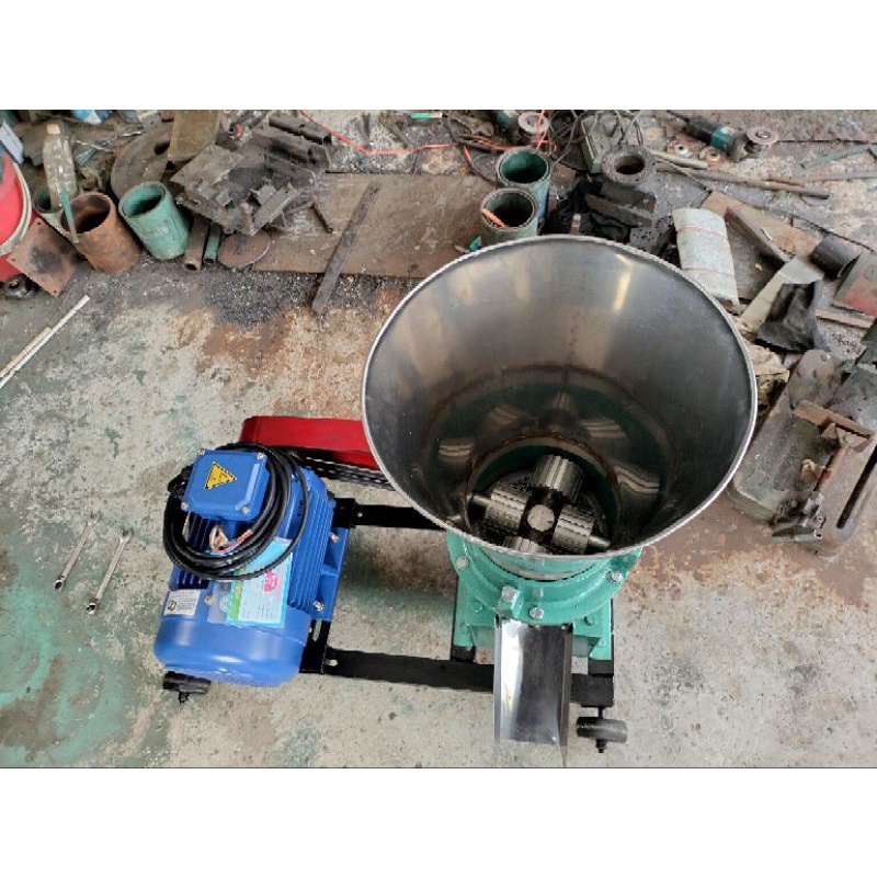 .Máy ép cám viên,ép phân trùn quế..S220,thiết kế 4 quả lô năng suất cao,cho hộ gđ,trang trại nhỏ và vừa
