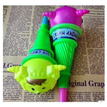Kèn cổ vũ bóng đá mini đáng yêu hình cây kem Ice Cream Animal Whistls 16cm HH99