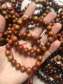 Vòng tay gỗ sưa quảng bình