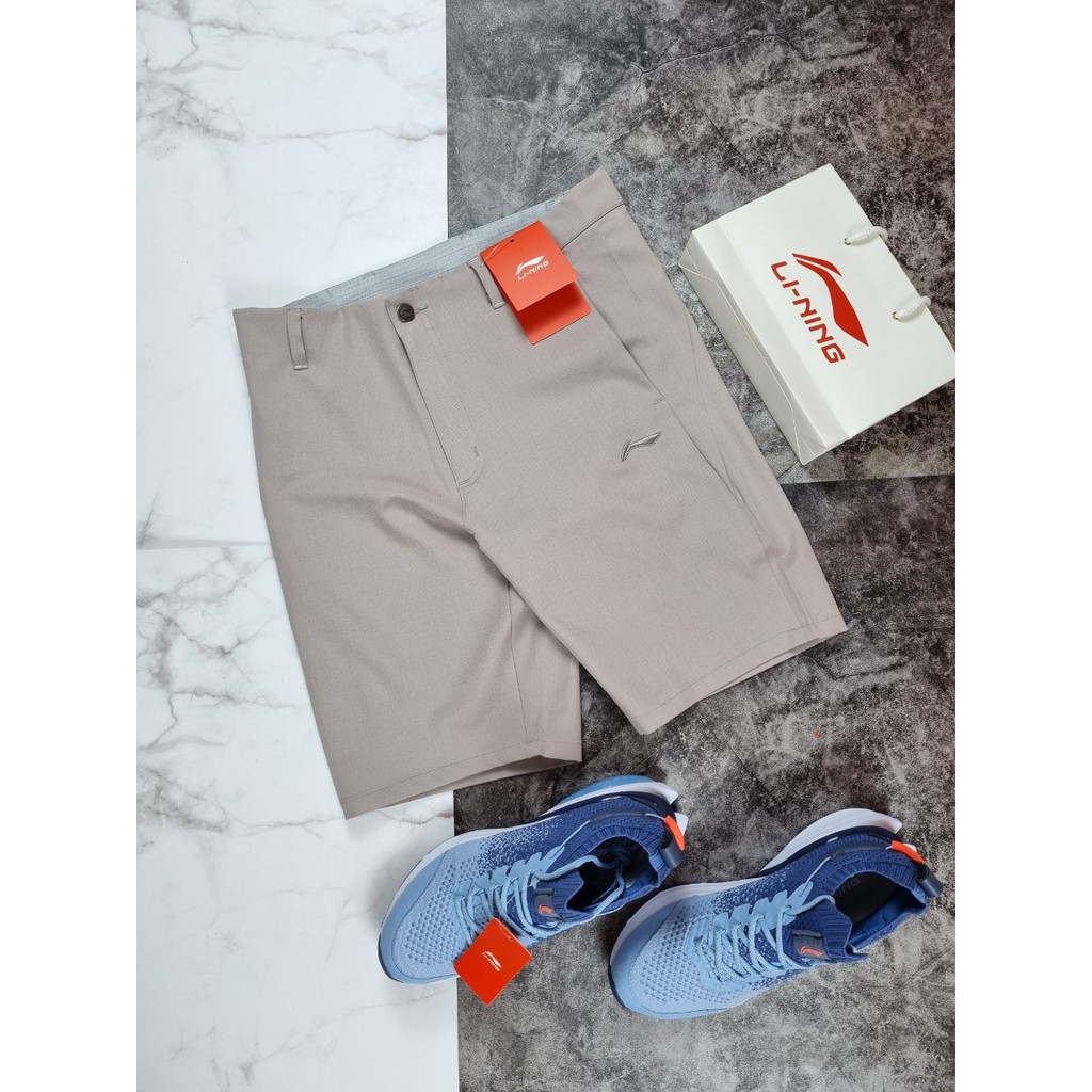 Quần Short Nam Lining chất liệu dày dặn, không bai xù