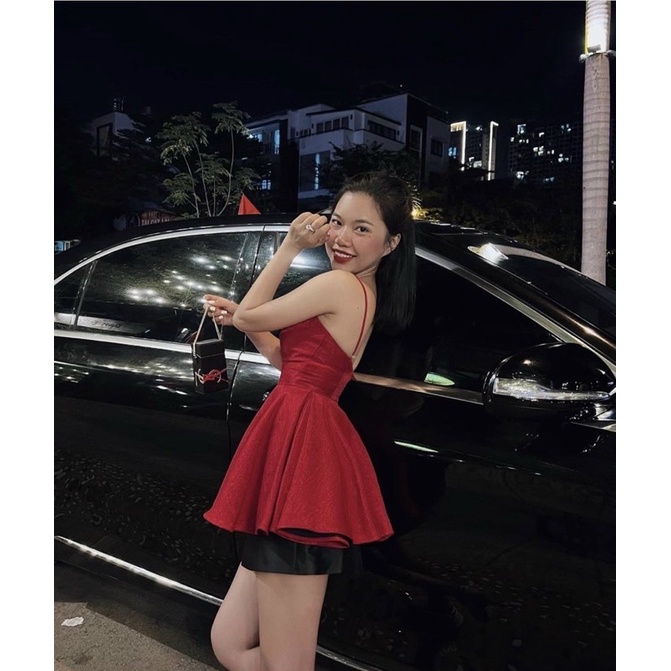 Set áo hai dây peplum đỏ + chân váy đen siêu xinh