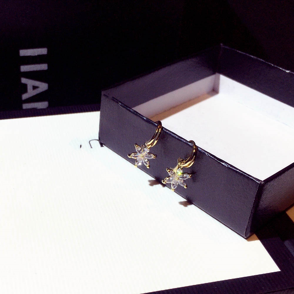 Bông Tai Hình Hoa Đính Đá Thời Trang Cho Nữ