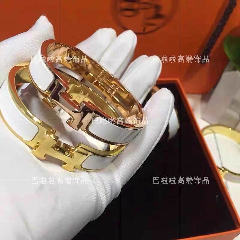 Vòng tay titan chữ H lắc tay titan chữ H phụ kiện trang sức Hari korea accessories