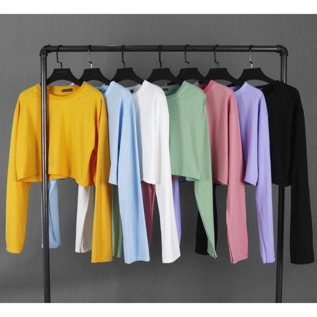 Áo thun croptop tay dài oversize