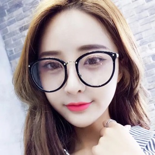 Kính cận thời trang nam nữ