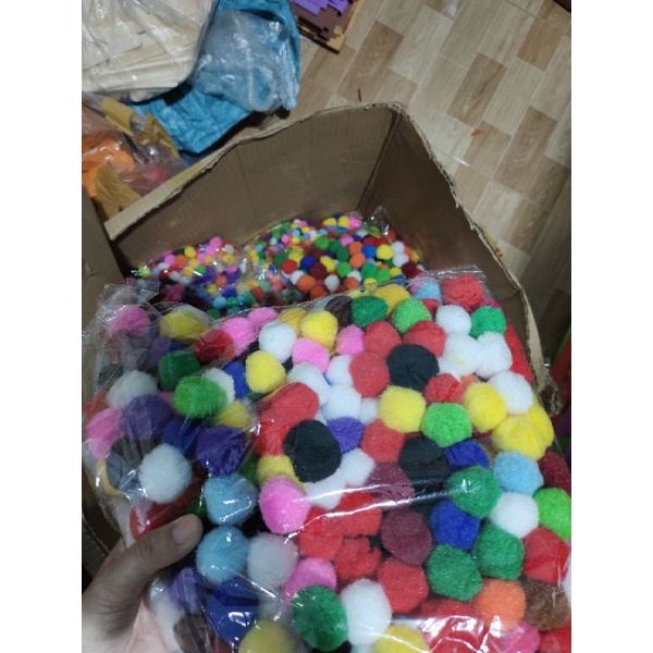 Pom pom....