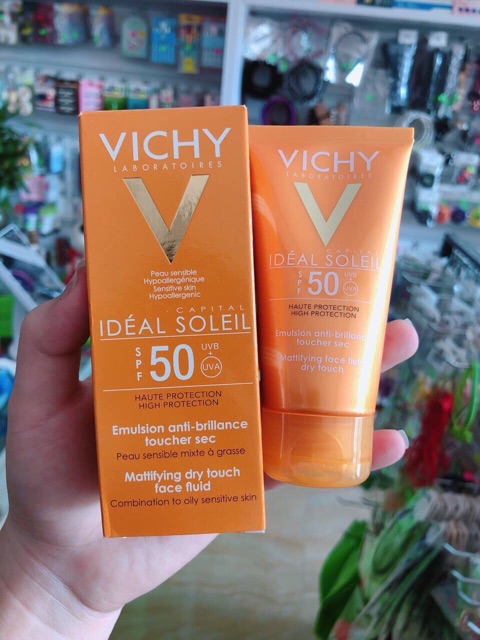 Kem chống nắng Vichy Laboratoires Ideal Soleil SPF50 UVB + UVA