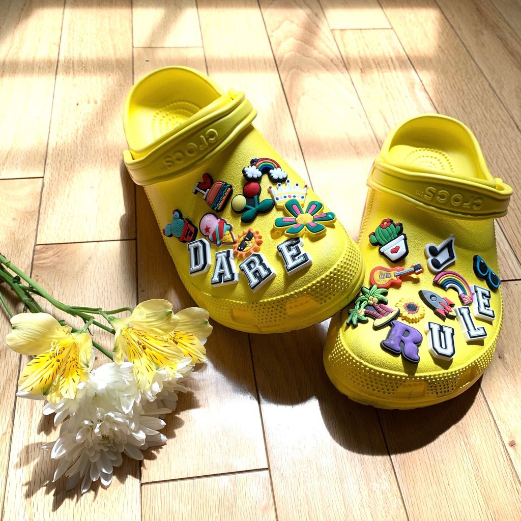 dép cross nam khủng long nenon vàng chanh dép croos nữa khủng long bít đầu hotrend BAN03