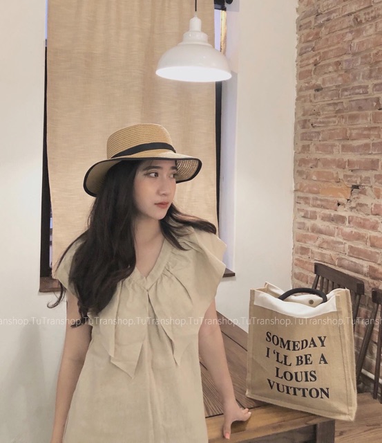 VÁY SUÔNG CỔ V BÈO