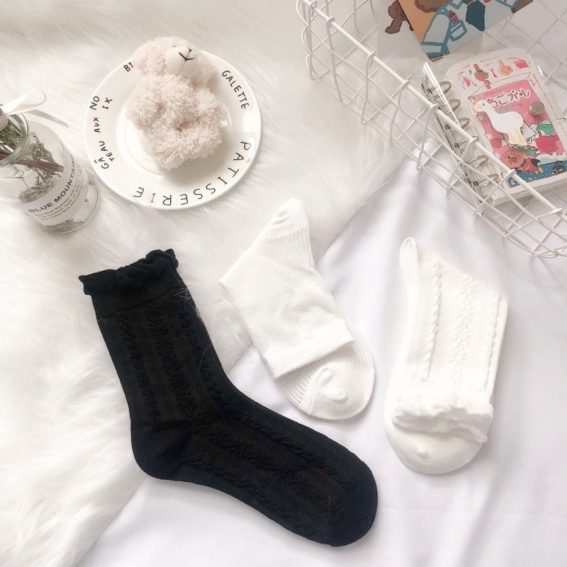 Tất Lolita phong cách Hàn quốc cổ bèo nhún màu đen trắng cho người lớn