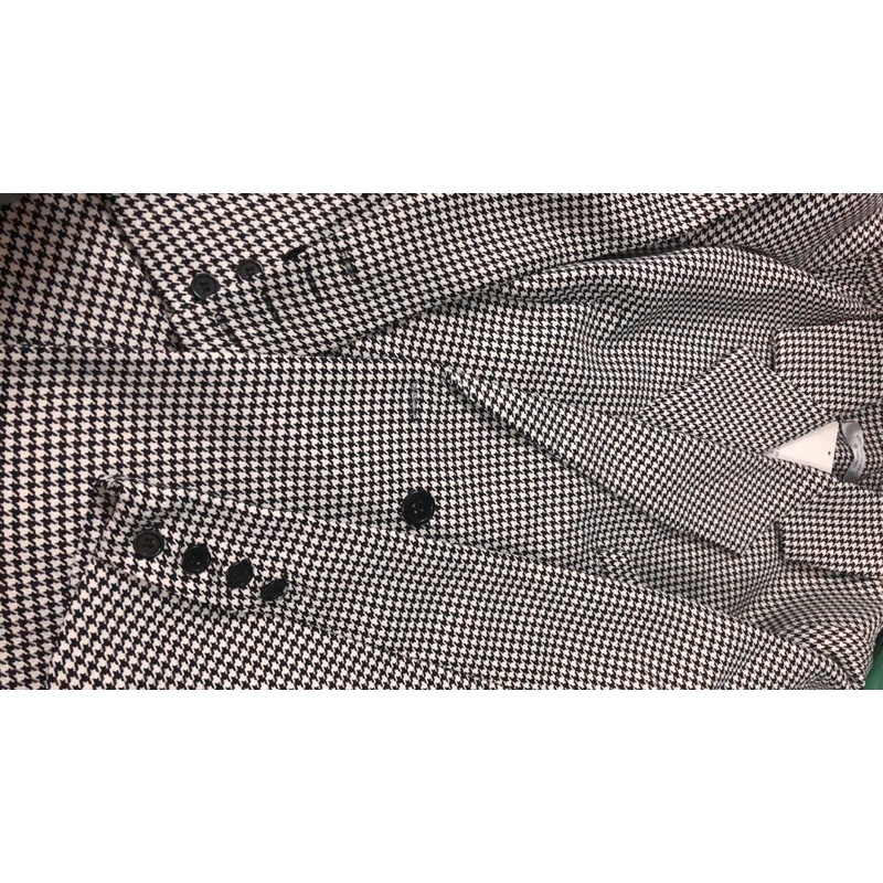 BLAZER FORM ĐỨNG HOẠ TIẾT RĂNG SÓI