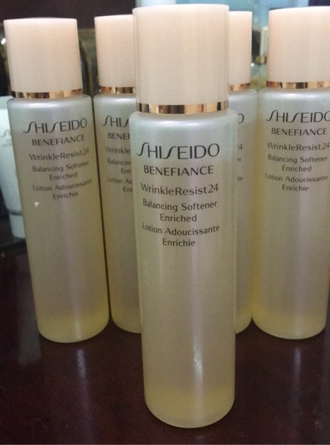 Nước làm mềm da chống lão hoá SHISEIDO BENEFIANCE WrinkleResist24 Balancing Softener Enriched (75ml)