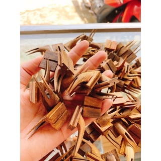Gim trái cây cho chim- gỗ muồng