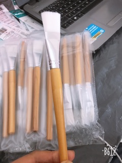 Combo 20 cọ gỗ dùng quét mặt nạ