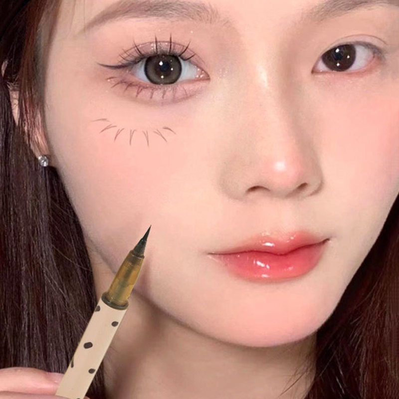 Bút Kẻ Mắt Nhanh Khô Lâu Trôi Chống Mồ Hôi 2 Màu Tùy Chọn Cho Người Mới Bắt Đầu