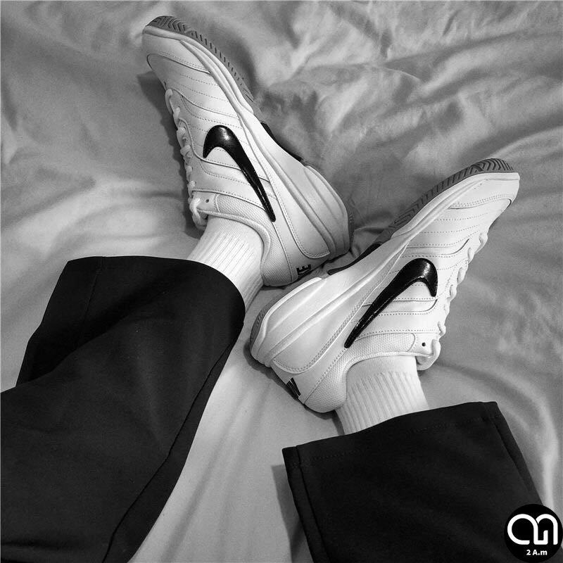 Tất Vớ Cổ Trung Trơn Thời Trang 2 Màu Trắng Đen Thời Trang Unisex Style Hàn Quốc