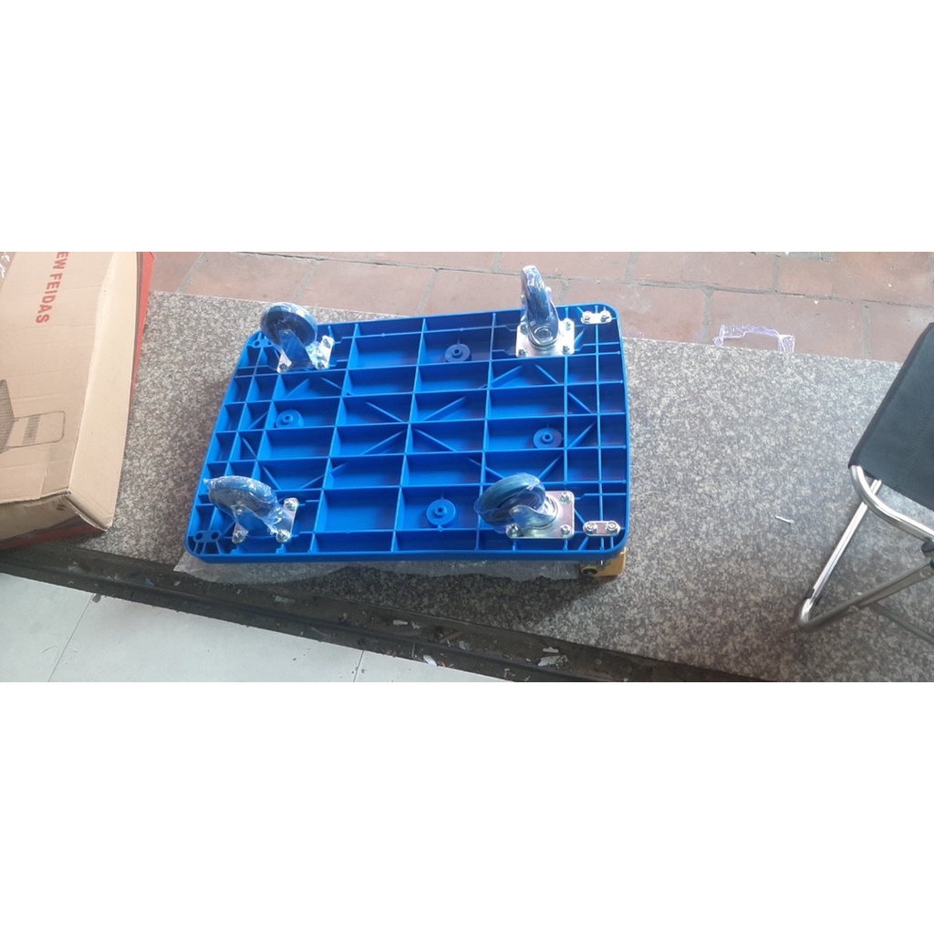 Xe đẩy hàng 4 bánh