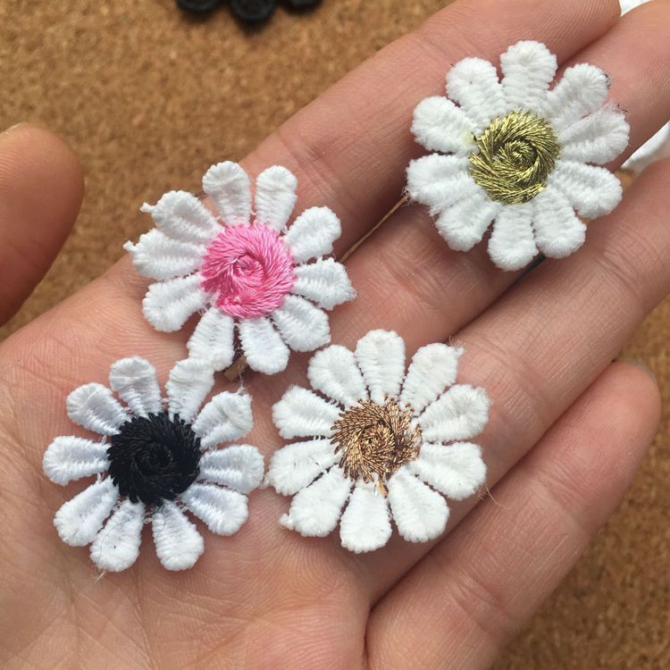 Miếng vá vải lụa mỏng polyester hình bông hoa ren 3D thêu trang trí quần áo