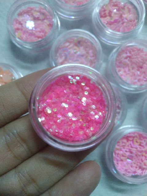 Hộp 12 mẫu charm kim tuyến, cườm siêu nhỏ nhiều mẫu dùng trong trang trí Resin,diy...