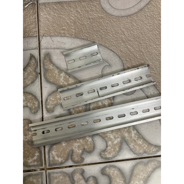 Thanh ray nhôm gắn MCB CB tép át tomat đủ Size