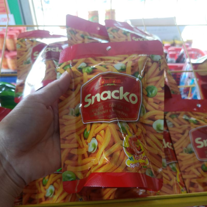 Snacko Bánh que và đậu hà lan. combo lốc 10 gói