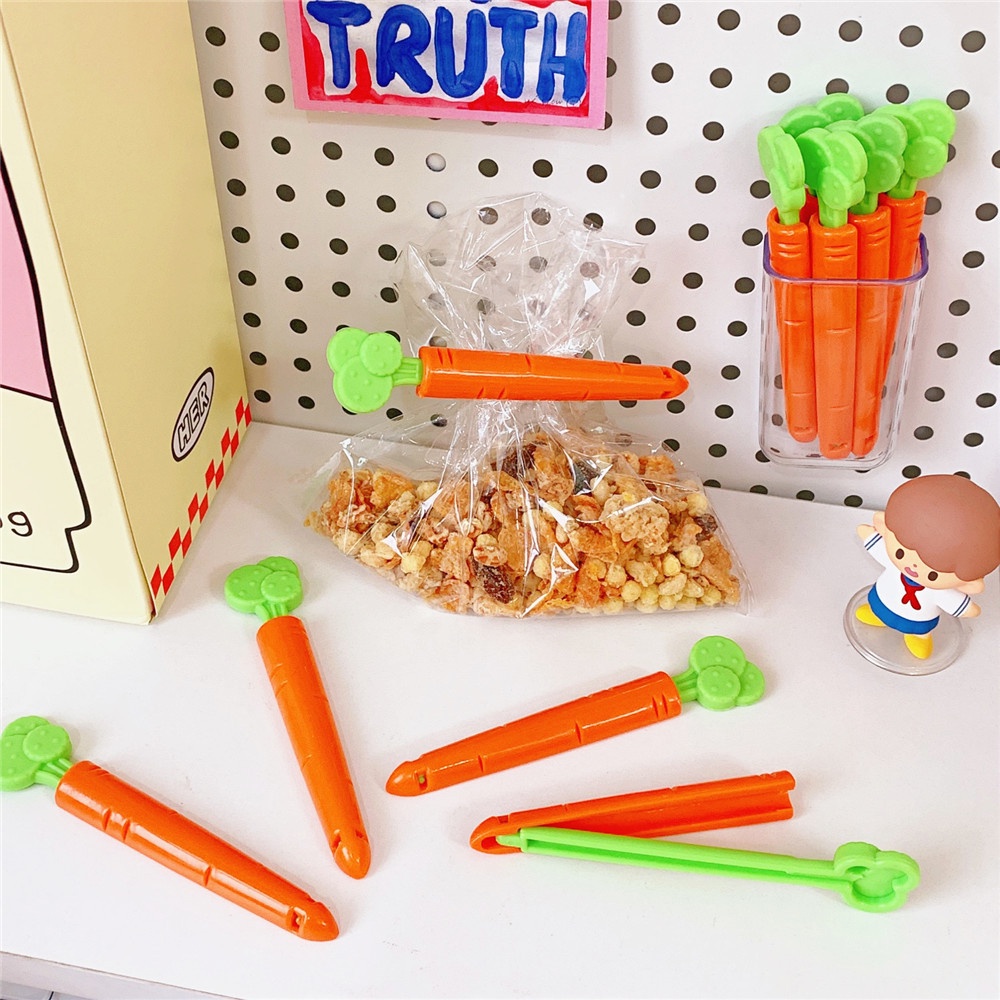 Bộ 5 kẹp túi đựng thực phẩm hình củ cà rốt kèm hộp đựng