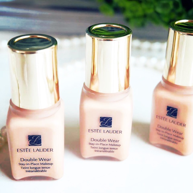 Kem nền Estee Lauder