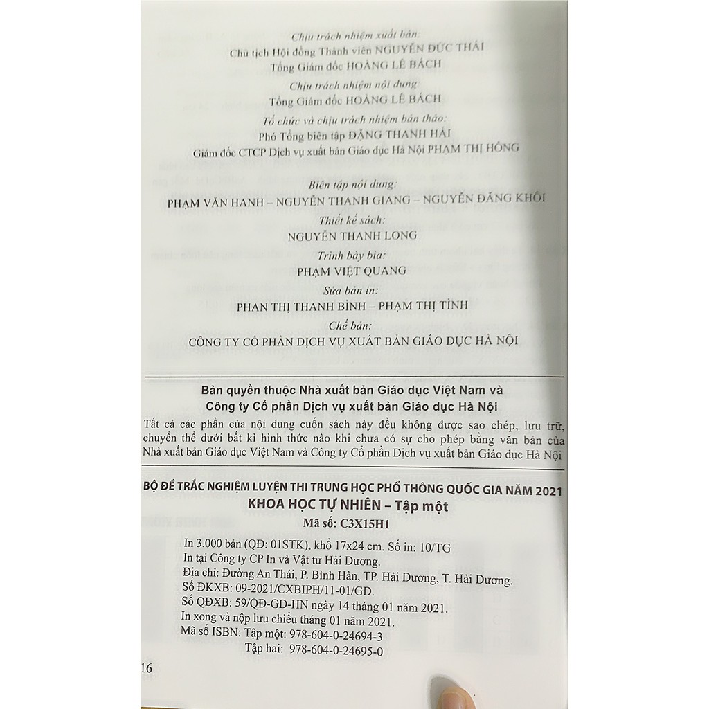 Sách - Bộ đề trắc nghiệm luyện thi Trung Học Phổ Thông quốc gia năm 2021 Khoa học tự nhiên (Tập 1+ Tập 2)